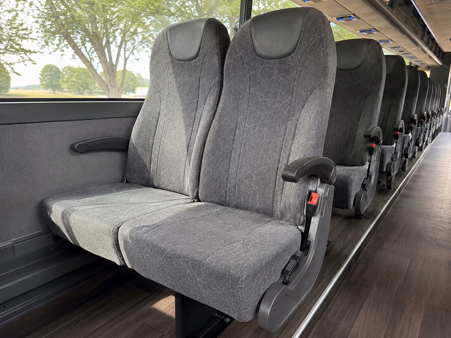 wedding shuttle services transportation in wichita